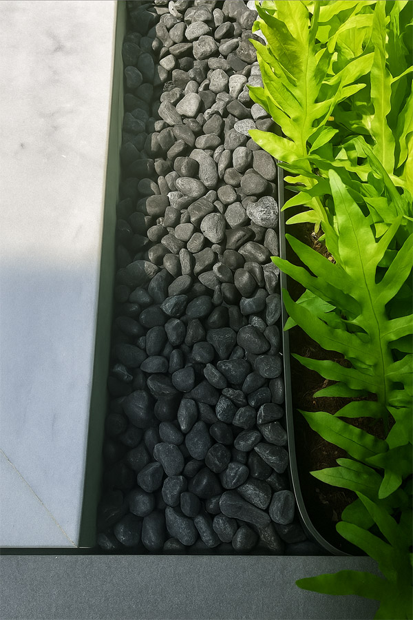 Black Pebble Stone